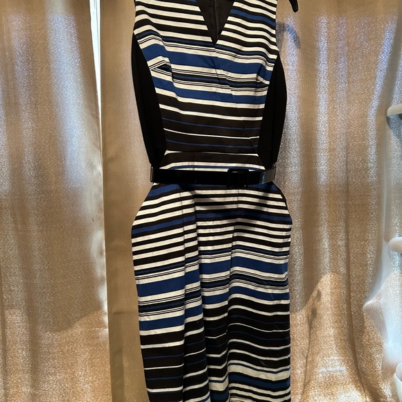 Spense Black and White Sheath Maxi Dress with V-Neck - Picture 1 of 8